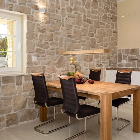 Holiday home Angel Marie In A Calm Location With Sea-view Vicani